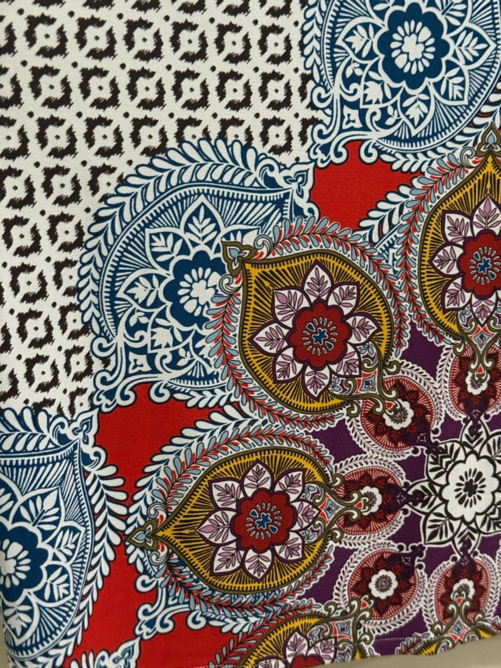 Chico’s Multicolor Stretch Boho Paisley Geometric Medallion Pattern - Picture 5 of 14